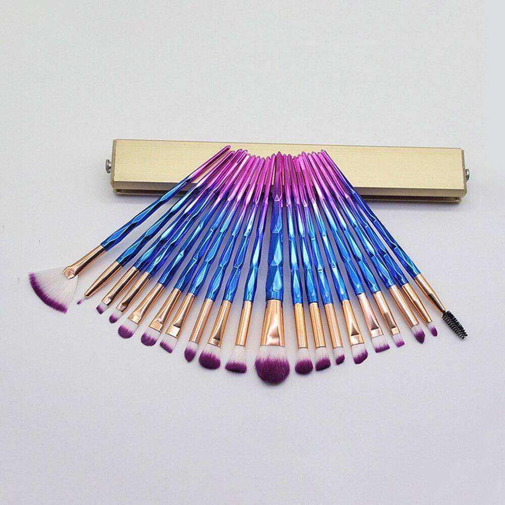 20Pcs Aesthetic Diamond Makeup Brushes with Powder Pouf Set