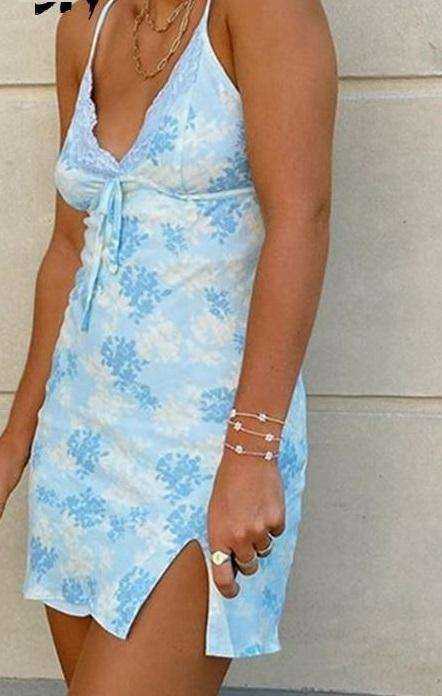 Fashion Spaghetti Strap Lace V Slit Cami Dresses