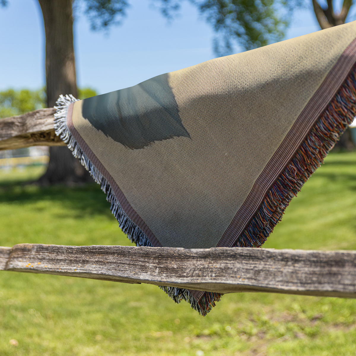 Serene_Rose_Woven_Throw_Blanket_Shimmeri_Fence_H_Mockup.png