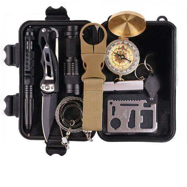 Outdoor Survival Kit Set Multifunctional Wristband Whistle Blanket Knife