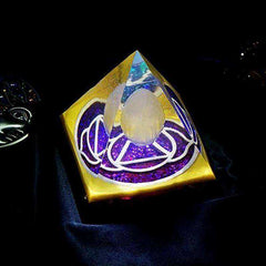 Glow In The Dark Luminous Energy Awakening Crystal Orgonite Pyramid (11cm-4.5in)