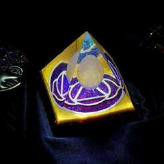 Glow In The Dark Luminous Energy Awakening Crystal Orgonite Pyramid (11cm-4.5in)